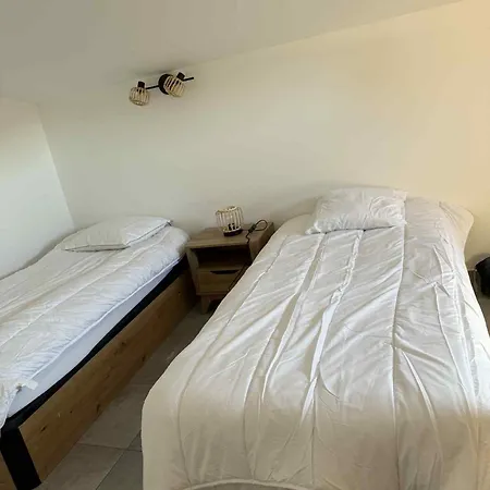 Hoteliere Les Hameaux De Saint Cyprien 35 M2 1 * Леччи