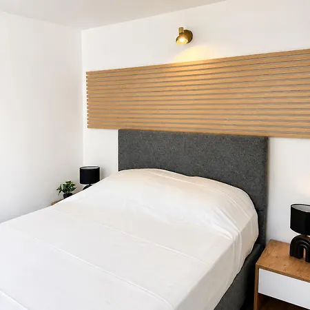 Hoteliere Les Hameaux De Saint Cyprien 35 M2 1 Lecci