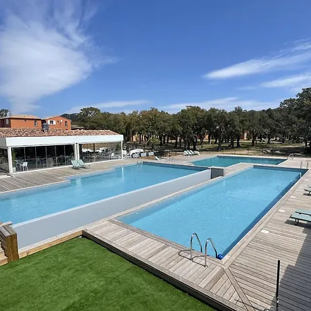 Hoteliere Les Hameaux De Saint Cyprien 35 M2 1 Lecci