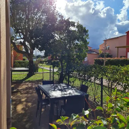 Hoteliere Les Hameaux De Saint Cyprien 35 M2 1 *