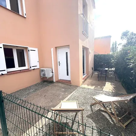 Hoteliere Les Hameaux De Saint Cyprien 35 M2 1 Lecci