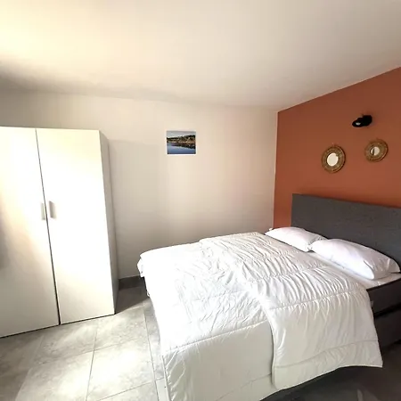 Hoteliere Les Hameaux De Saint Cyprien 35 M2 1 Apartment Lecci