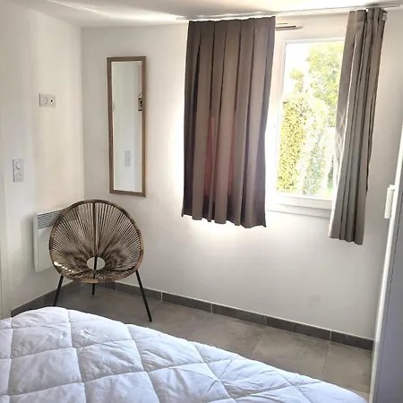 Résidence Hôtelière Les Hameaux De Saint Cyprien 35 M2 1 Appartamento Lecci