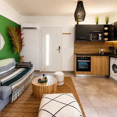 Résidence Hôtelière Les Hameaux De Saint Cyprien 35 M2 1 * Lecci