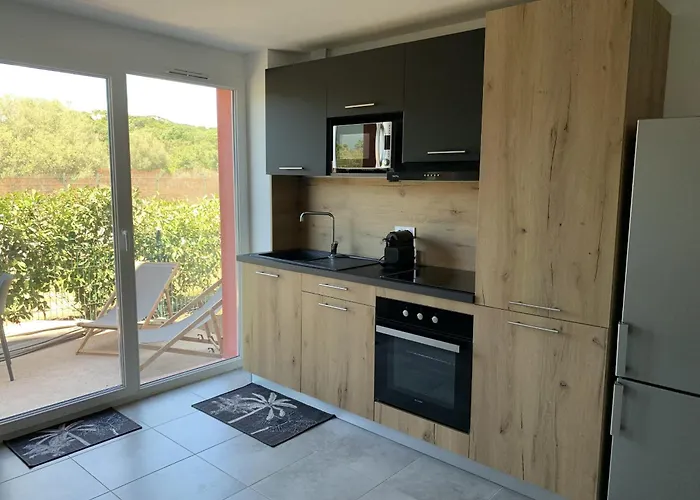 Appartement Résidence Hôtelière Les Hameaux De Saint Cyprien 35 M2 1 *