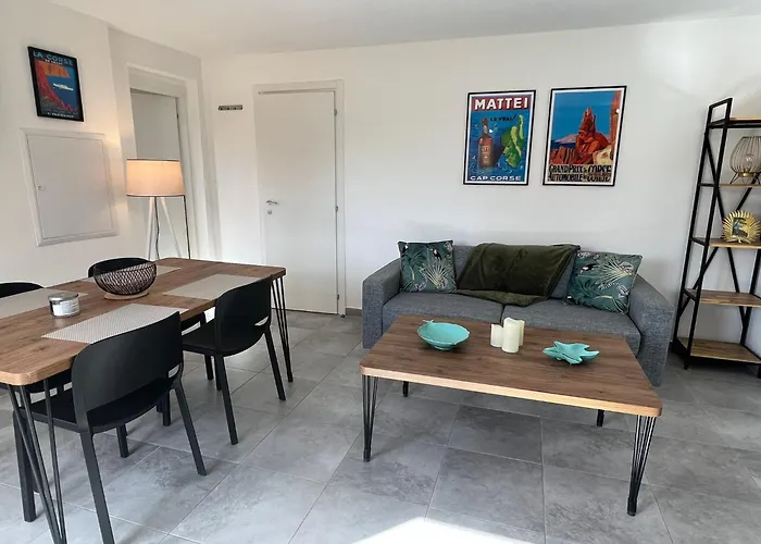 Hoteliere Les Hameaux De Saint Cyprien 35 M2 1 *