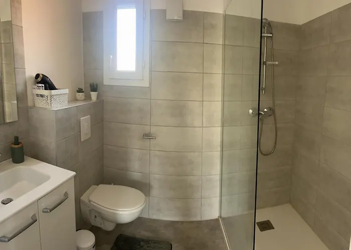 Résidence Hôtelière Les Hameaux De Saint Cyprien 35 M2 1 * Lecci
