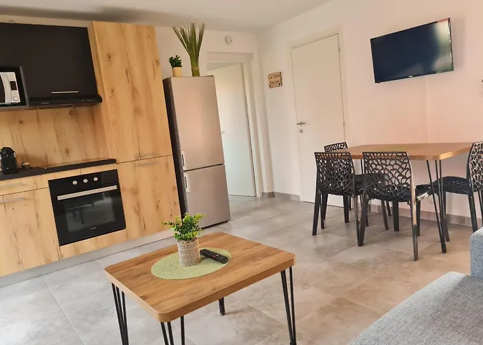 Appartement Résidence Hôtelière Les Hameaux De Saint Cyprien 35 M2 1