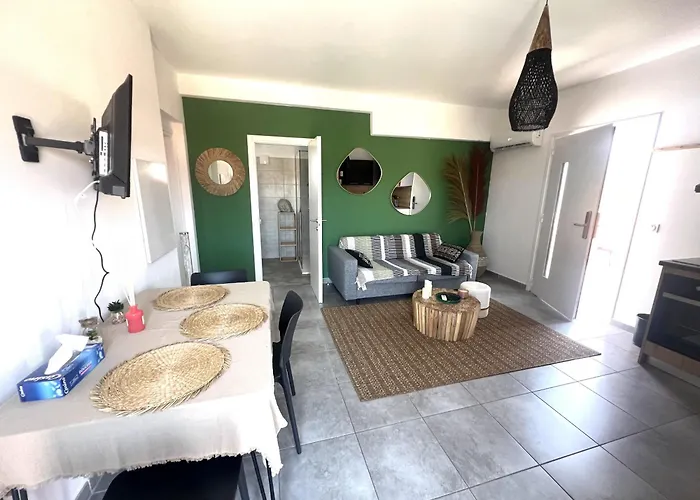 Résidence Hôtelière Les Hameaux De Saint Cyprien 35 M2 1 Appartement *
