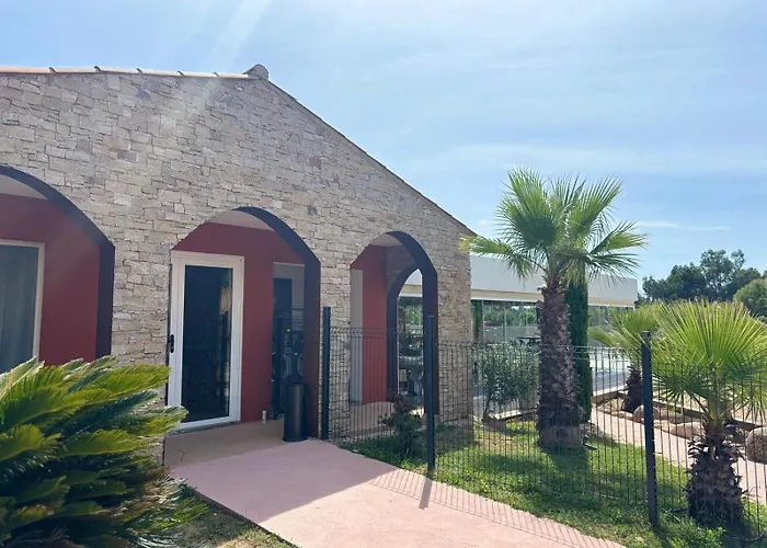Résidence Hôtelière Les Hameaux De Saint Cyprien 35 M2 1 *