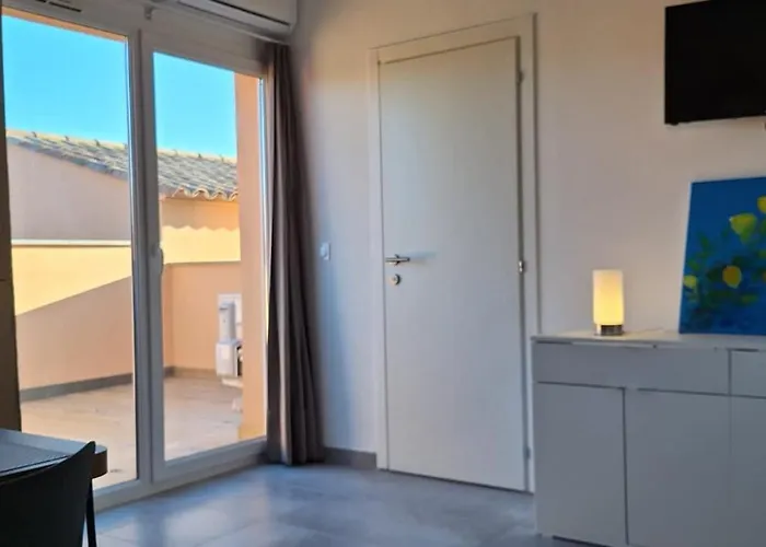 Appartement Résidence Hôtelière Les Hameaux De Saint Cyprien 35 M2 1