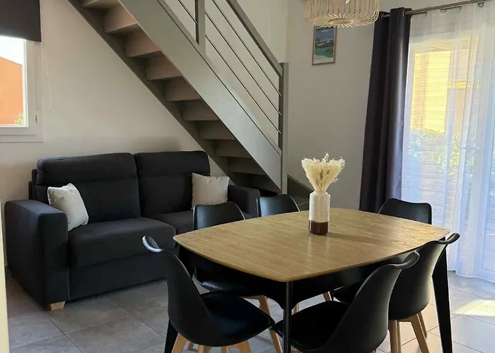 Résidence Hôtelière Les Hameaux De Saint Cyprien 35 M2 1 *