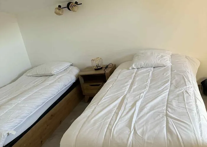Résidence Hôtelière Les Hameaux De Saint Cyprien 35 M2 1 * Lecci